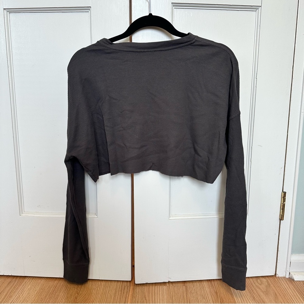 TOPSHOP Charcoal Waffle Henley Crew Neck Crop Top, Size 6 - Picture 9 of 9